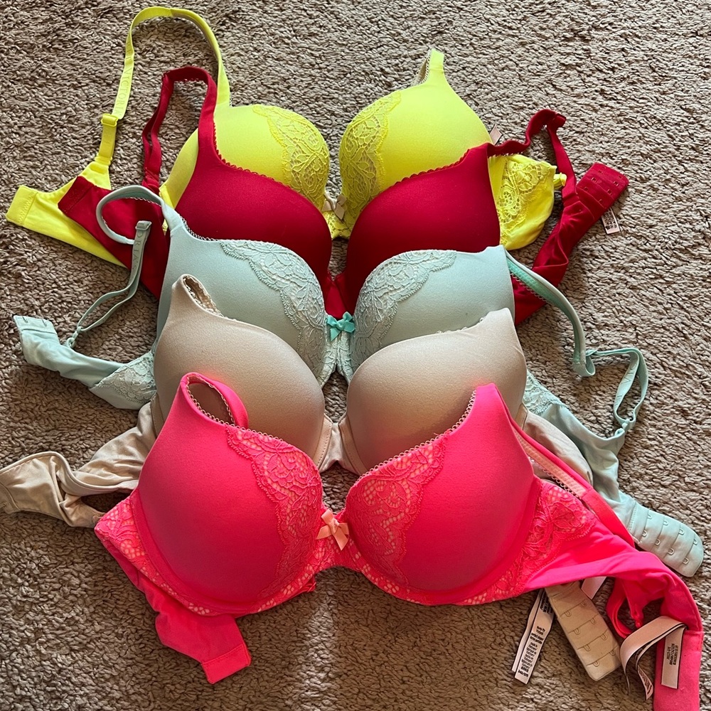 Body by Victoria perfect fit bras. Lot of 5 34D